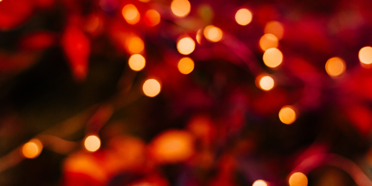 Red as sign: the colour of Christmas in Street Art